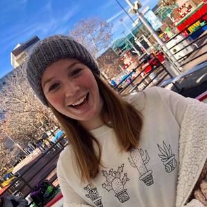 Meet your Posher, Laura